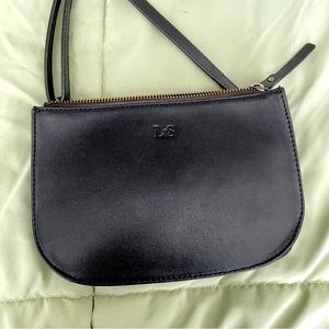 Lo & Sons The Waverly Black Leather Convertible Crossbody Bag w Black Hardware